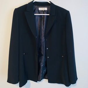 Tahari black blazer 009